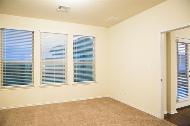 3651 Sandy Brook DR 303, Round Rock, TX 78665