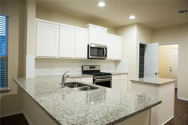 3651 Sandy Brook DR 303, Round Rock, TX 78665