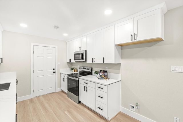 5610 Millburn St, Carmichael, CA 95608