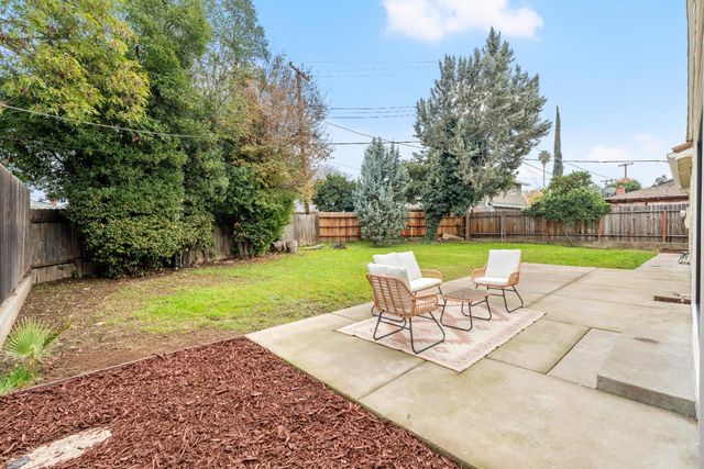 5610 Millburn St, Carmichael, CA 95608