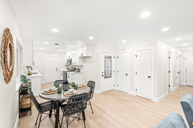 5610 Millburn St, Carmichael, CA 95608