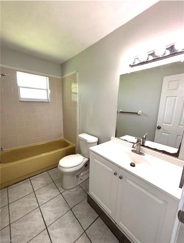 4912 York ST 3, Cape Coral, FL 33904