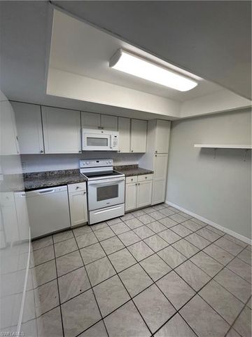 4912 York ST 3, Cape Coral, FL 33904