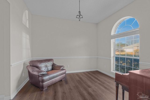 3913 India Cv, Gulf Breeze, FL 32563