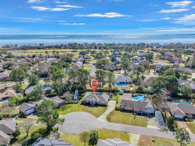 3913 India Cv, Gulf Breeze, FL 32563