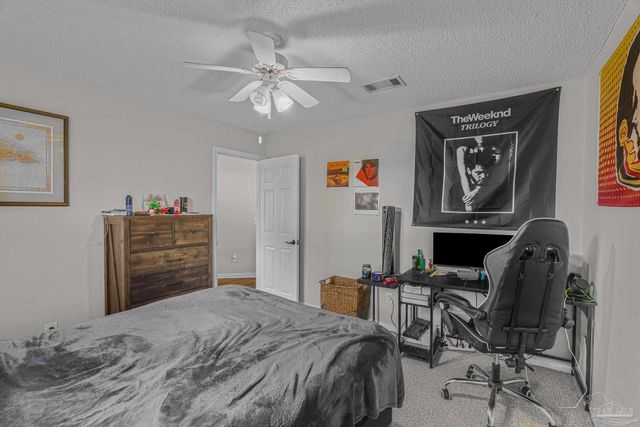 3913 India Cv, Gulf Breeze, FL 32563