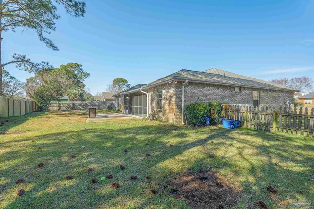 3913 India Cv, Gulf Breeze, FL 32563