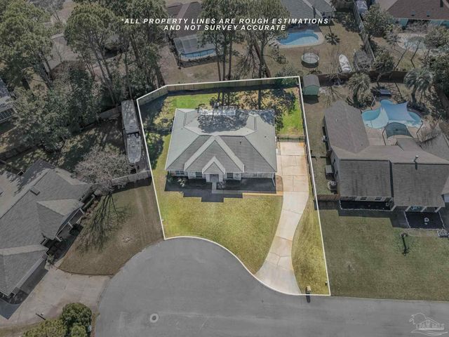 3913 India Cv, Gulf Breeze, FL 32563