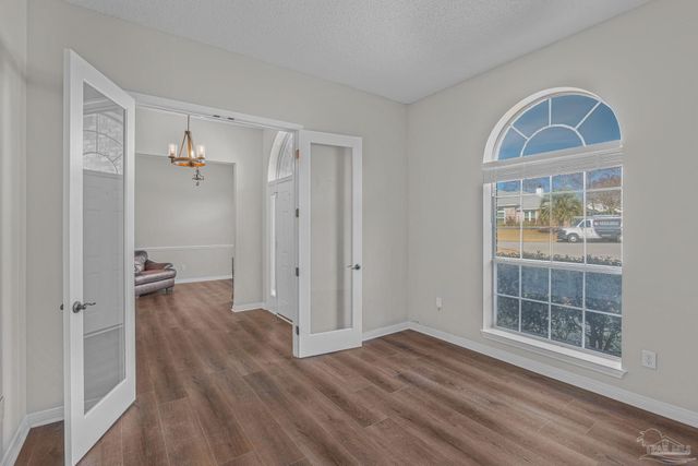 3913 India Cv, Gulf Breeze, FL 32563