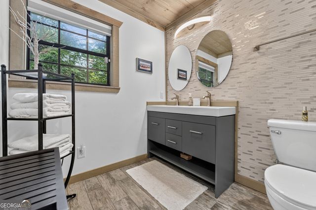 209 Marina Drive, Blue Ridge, GA 30513