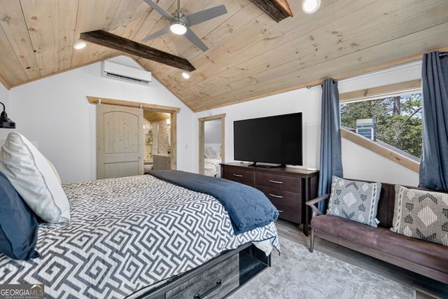 209 Marina Drive, Blue Ridge, GA 30513