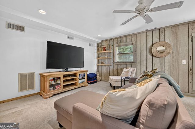 209 Marina Drive, Blue Ridge, GA 30513