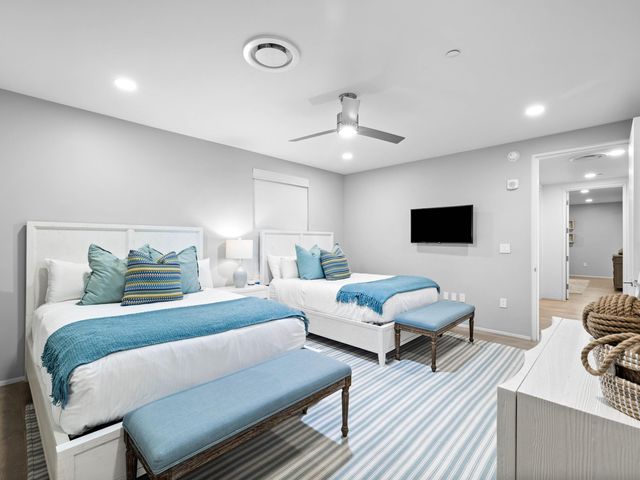 2743 E County Highway 30A 302, Santa Rosa Beach, FL 32459