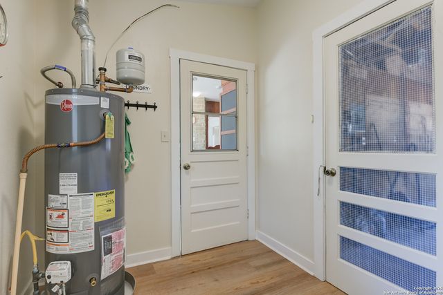 134 Oaklane, Universal City, TX 78148