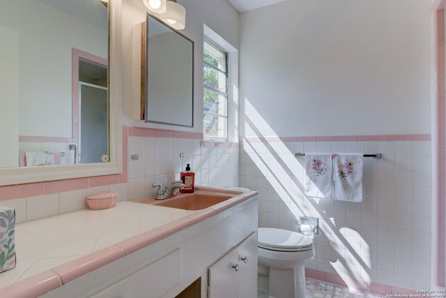 134 Oaklane, Universal City, TX 78148