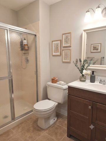 1482 Stonebridge Circle C-6, Wheaton, IL 60189
