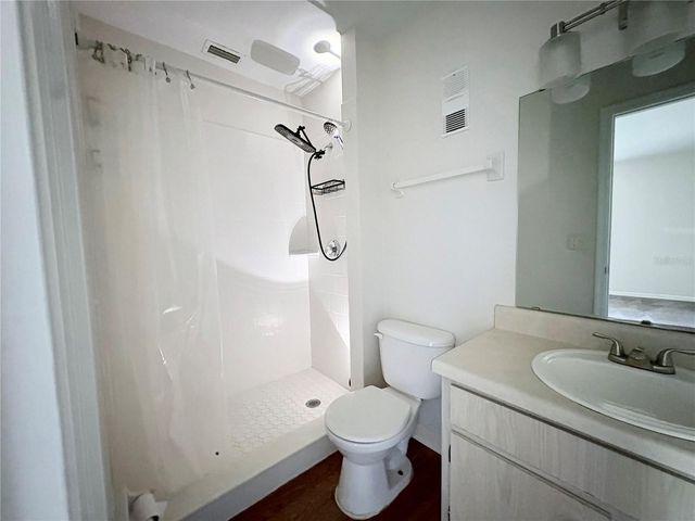 204 POMPANO DRIVE SE D, St Petersburg, FL 33705