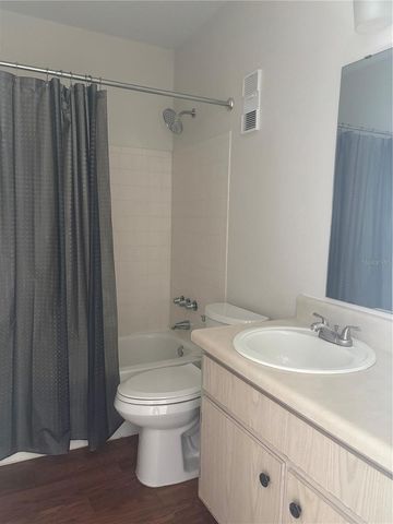 204 POMPANO DRIVE SE D, St Petersburg, FL 33705