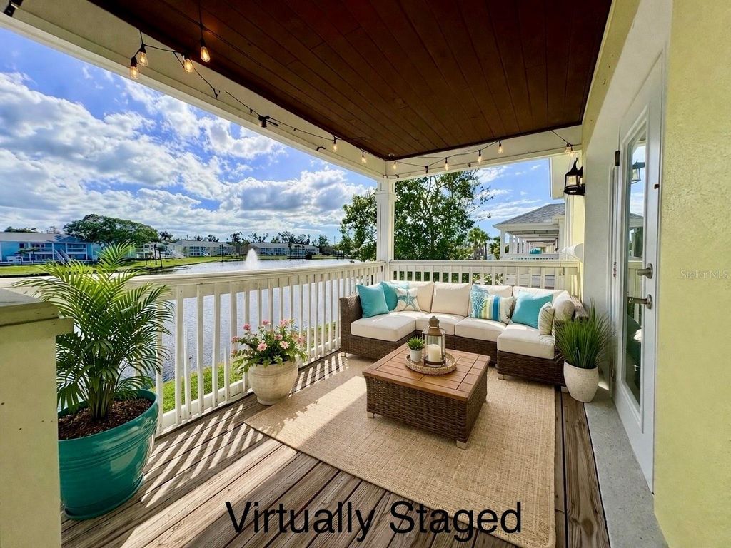 204 POMPANO DRIVE SE D, St Petersburg, FL 33705