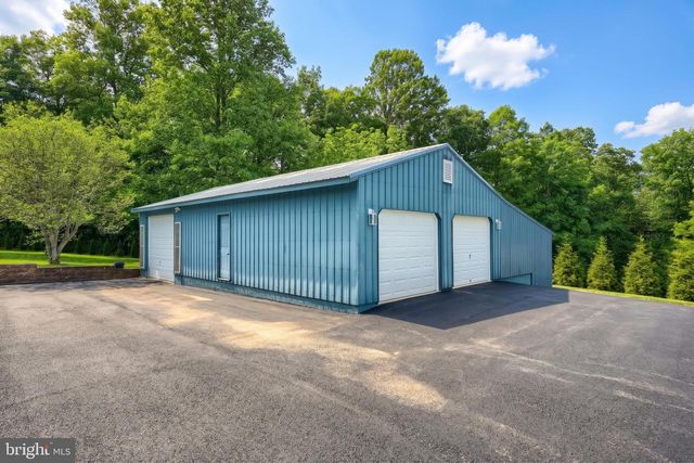 743 SNYDER CORNER RD, Red Lion, PA 17356