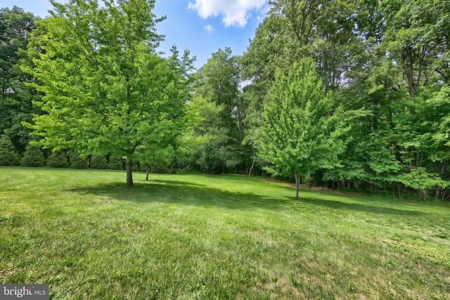 743 SNYDER CORNER RD, Red Lion, PA 17356