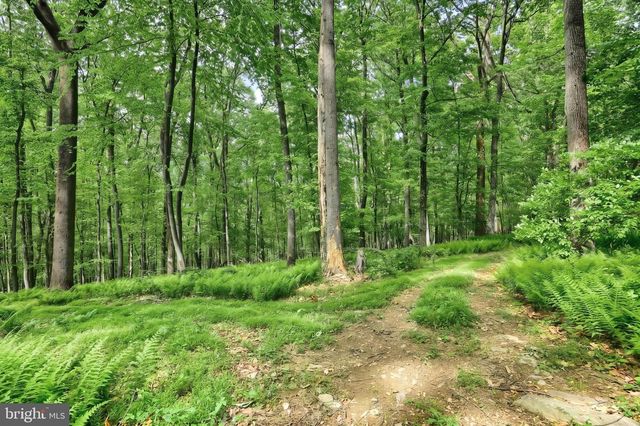 743 SNYDER CORNER RD, Red Lion, PA 17356