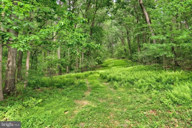 743 SNYDER CORNER RD, Red Lion, PA 17356