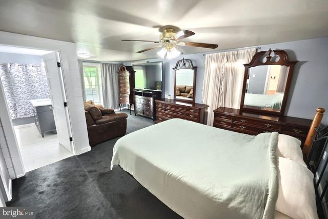 743 SNYDER CORNER RD, Red Lion, PA 17356