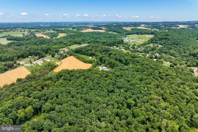 743 SNYDER CORNER RD, Red Lion, PA 17356