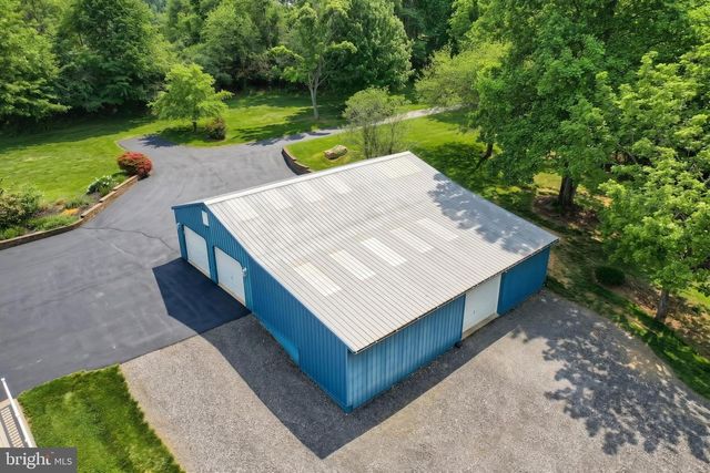 743 SNYDER CORNER RD, Red Lion, PA 17356