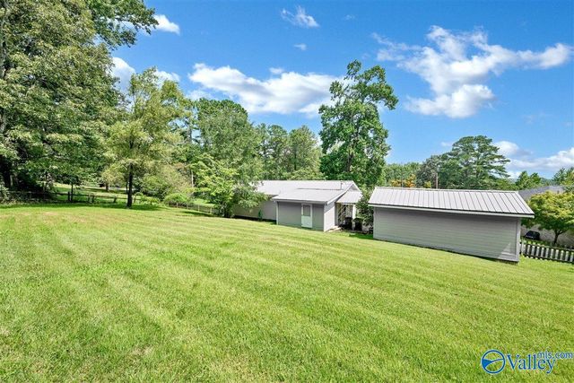 909 Woodruff Road SW, Decatur, AL 35603