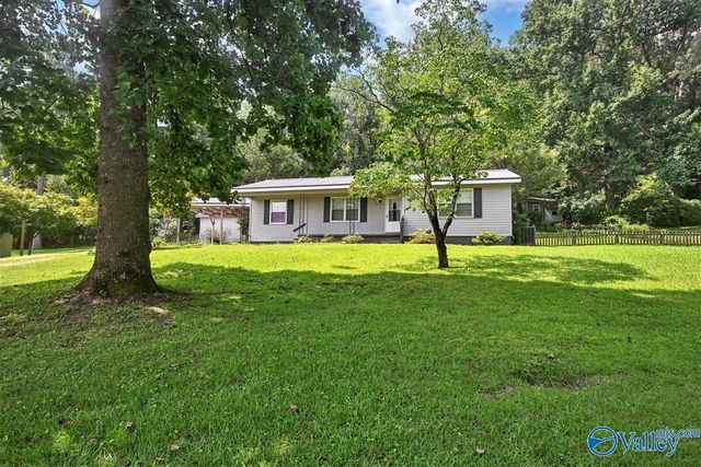 909 Woodruff Road SW, Decatur, AL 35603