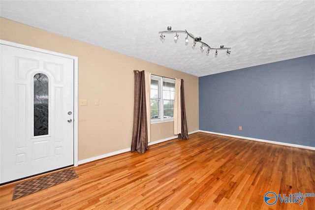909 Woodruff Road SW, Decatur, AL 35603