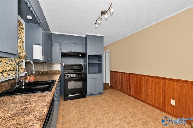 909 Woodruff Road SW, Decatur, AL 35603
