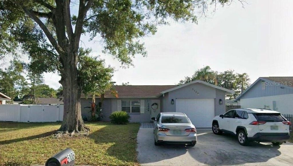 5106 CHATSWORTH AVENUE, Tampa, FL 33625