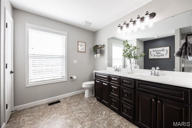 3493 Chippewa, Shiloh, IL 62221