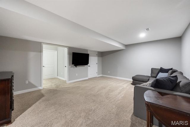 3493 Chippewa, Shiloh, IL 62221