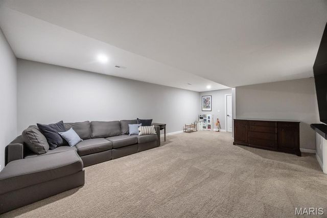 3493 Chippewa, Shiloh, IL 62221