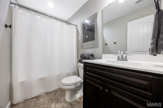 3493 Chippewa, Shiloh, IL 62221