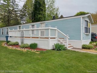1819 Aldrin Court, Milford, MI 48381