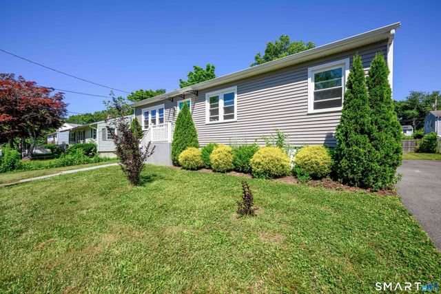 89 Ogden Street, West Haven, CT 06516