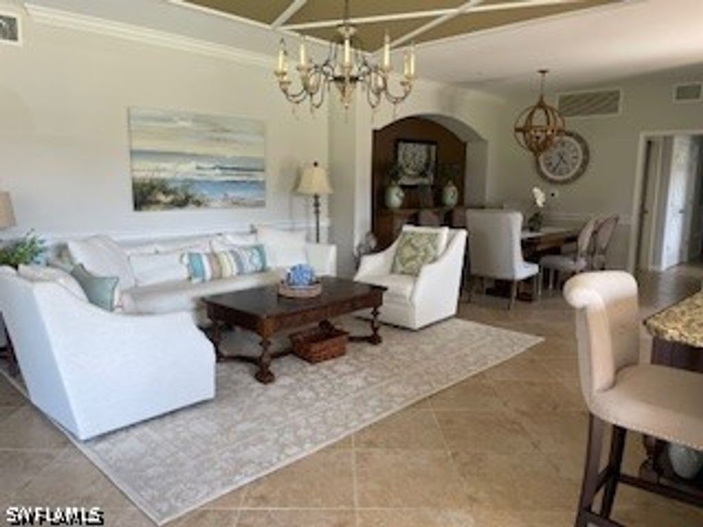 3149 Aviamar CIR 101, Naples, FL 34114