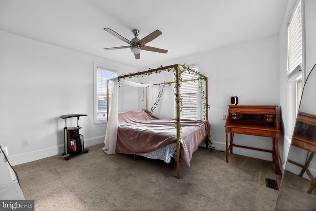 810 CENTRAL AVE, Glendora, NJ 08029