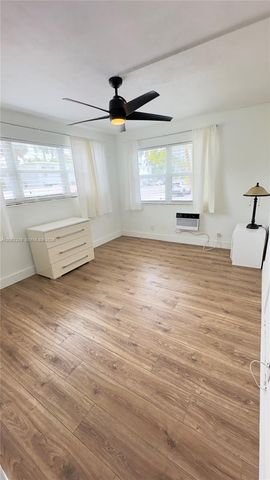 700 Bayshore Drive 17, Fort Lauderdale, FL 33304
