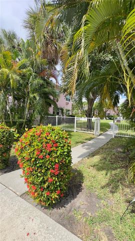 700 Bayshore Drive 17, Fort Lauderdale, FL 33304