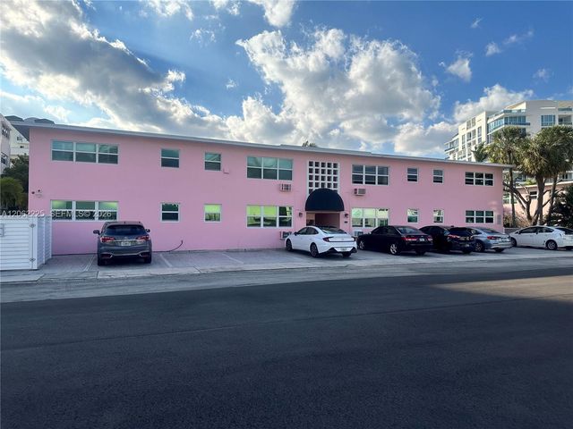 700 Bayshore Drive 17, Fort Lauderdale, FL 33304