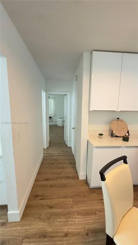 700 Bayshore Drive 17, Fort Lauderdale, FL 33304