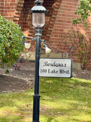 100 Lake Boulevard 603, Buffalo Grove, IL 60089