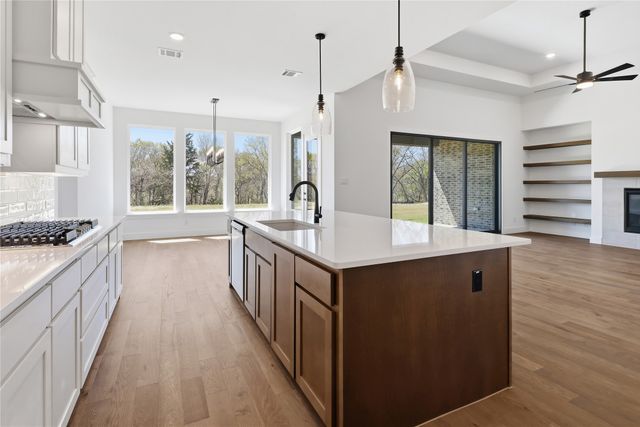 451 Rocky Drive, Waxahachie, TX 75176
