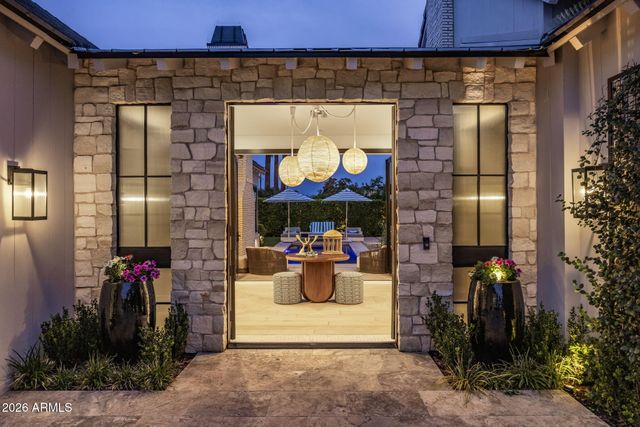 4121 N 64TH Place, Scottsdale, AZ 85251